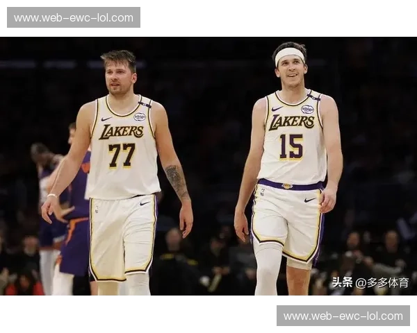 2011黄蜂vs湖人：一场不为人知的宿命对决，历史的尘埃如何掩盖了真相？